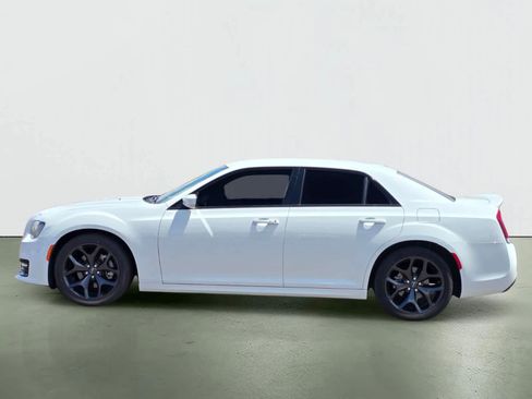 Used 2021 Chrysler 300 S w/ S Model Appearance Package RWD image 3