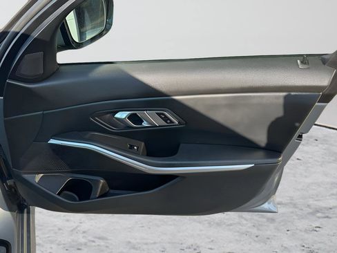 Used 2023 BMW 330i Sedan w/ Driving Assistance Package image 30