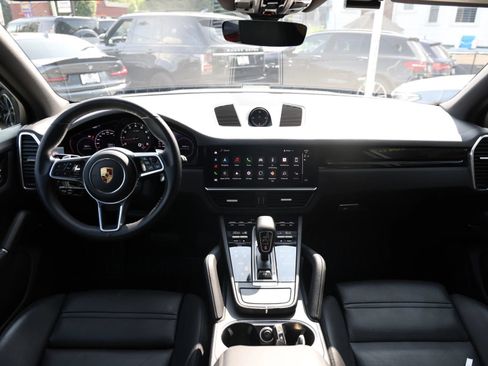 Used 2022 Porsche Cayenne Platinum Edition AWD/4WD image 14