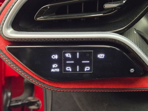 Used 2023 Ferrari 296 GTS RWD image 39