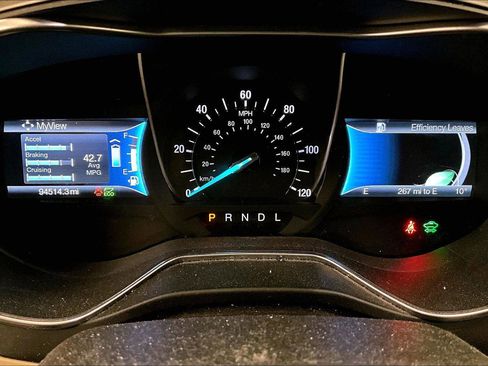 Used 2016 Ford Fusion SE image 19