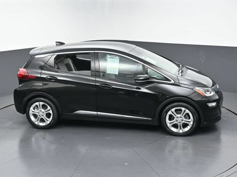 Used 2018 Chevrolet Bolt LT FWD image 41