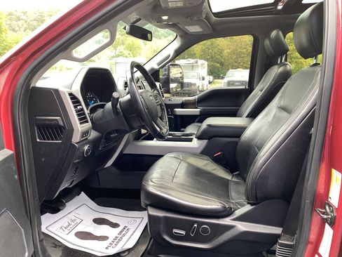 Used 2019 Ford F250 Lariat w/ Chrome Package image 8