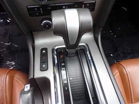 Used 2010 Ford Mustang Coupe RWD image 24