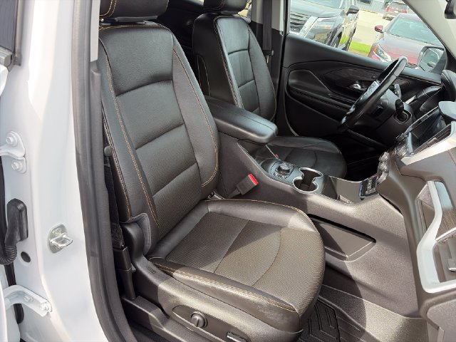 Used 2021 GMC Terrain SLT w/ Infotainment Package II AWD/4WD image 38