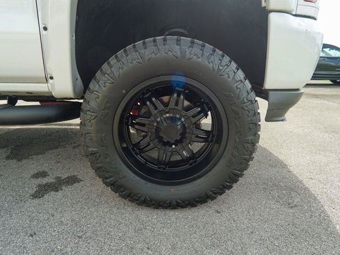 Used 2017 Chevrolet Silverado 1500 LT w/ All Star Edition AWD/4WD image 8