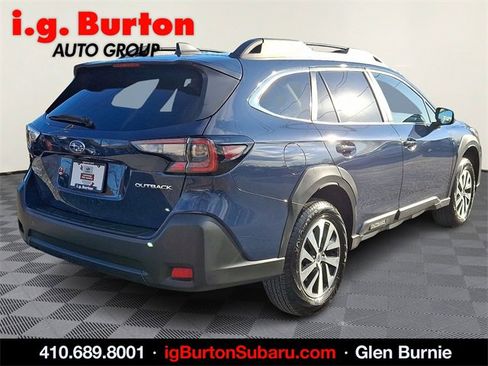 Used 2025 Subaru Outback Premium image 6