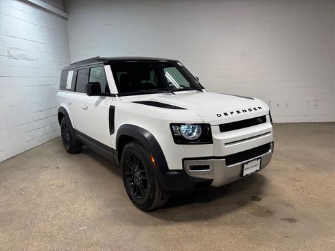 Used 2023 Land Rover Defender 130 S image 4