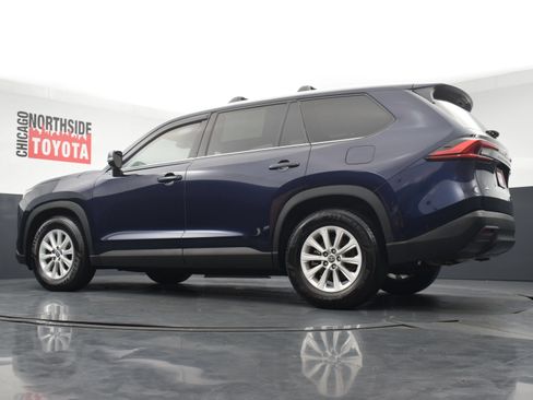 Used 2024 Toyota Grand Highlander AWD image 29