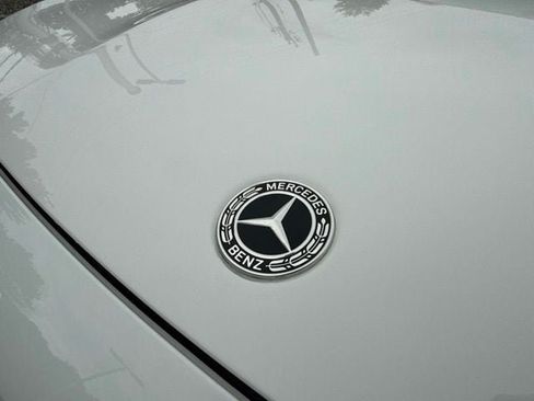 Used 2022 Mercedes-Benz GLB 250 4MATIC image 16