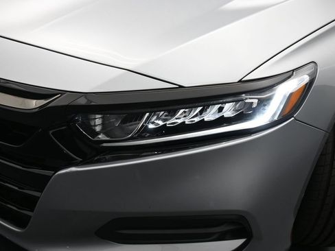 Used 2019 Honda Accord LX image 40