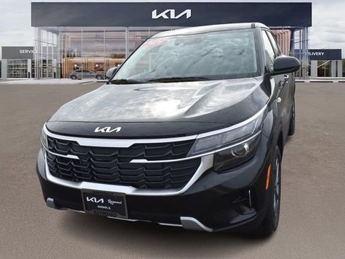 New 2026 Kia Seltos LX image 8