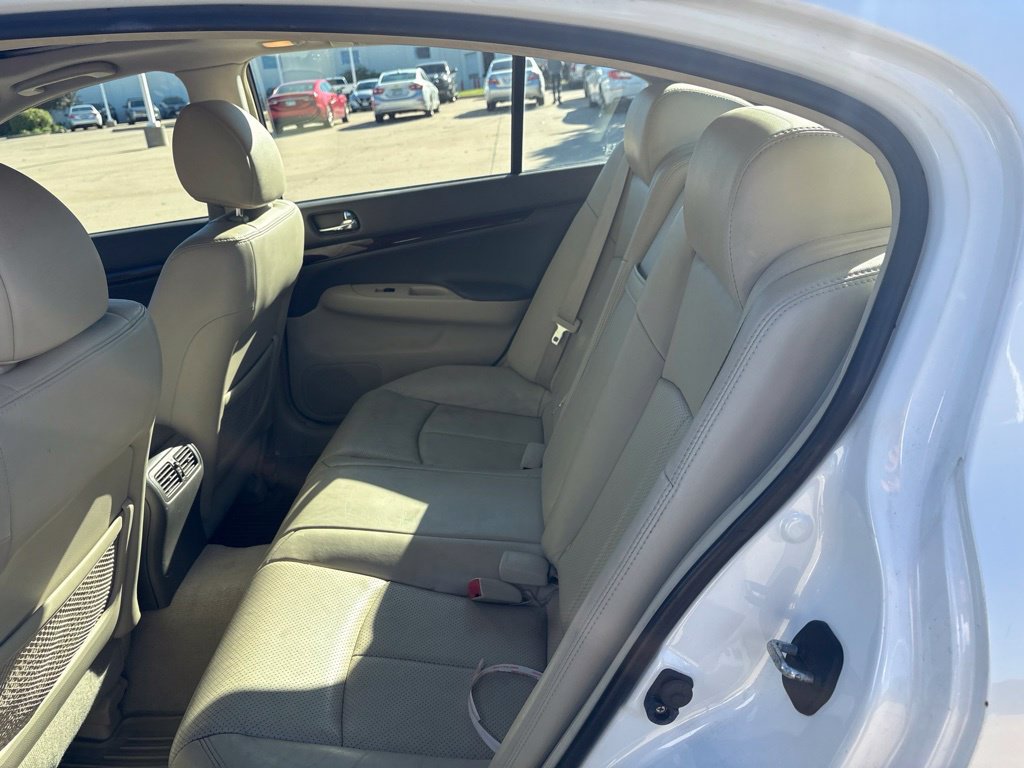 Used 2012 INFINITI G37 x Sedan w/ Premium Pkg AWD/4WD image 19