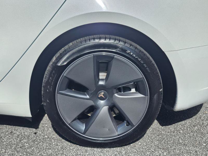 Used 2023 Tesla Model 3 Standard Range RWD image 18