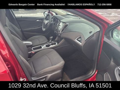 Used 2017 Chevrolet Cruze LT w/ Sun And Sound Package image 11