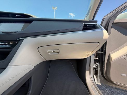 Certified 2024 Cadillac XT5 Premium Luxury w/ LPO, Floor Liner Package AWD/4WD image 31