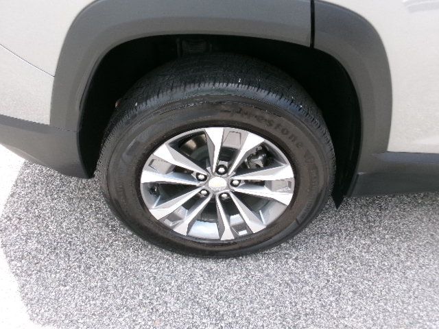 Used 2026 Chevrolet Equinox LT FWD image 10