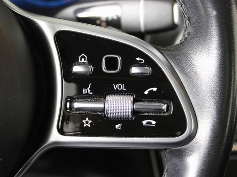 Certified 2022 Mercedes-Benz GLC 300 4MATIC image 21