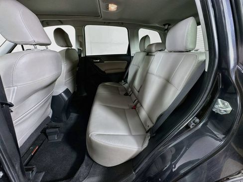 Used 2015 Subaru Forester 2.5i Touring w/ Eyesight & Navigation System AWD/4WD image 30