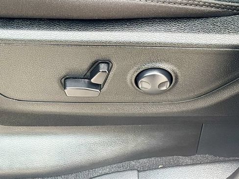 Used 2025 RAM 1500 Big Horn AWD/4WD image 19