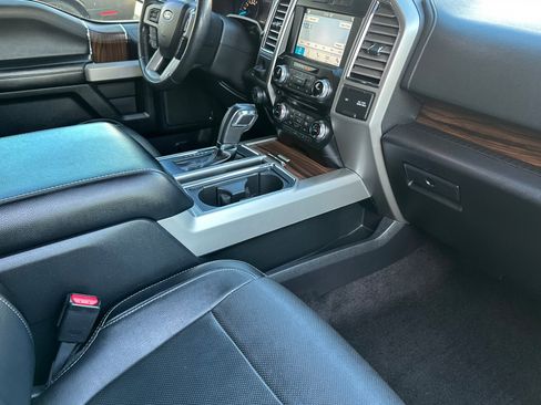 Used 2016 Ford F150 XLT image 18