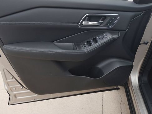 New 2026 Nissan Rogue Platinum AWD/4WD image 15