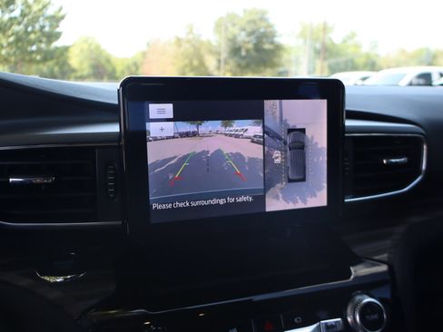 Used 2022 Ford Explorer Limited RWD image 22