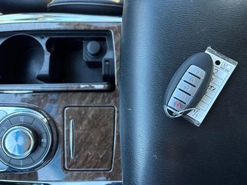 Used 2017 INFINITI QX80 4WD image 29