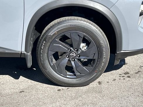 New 2026 Nissan Rogue SV FWD image 9