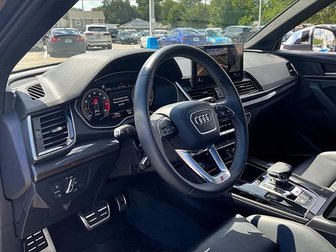 Used 2023 Audi SQ5 Premium Plus w/ Premium Plus Package image 14