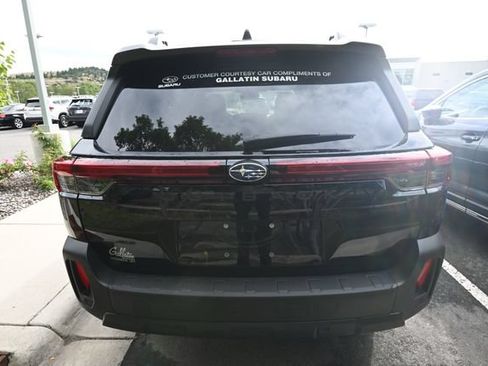 Used 2026 Subaru Outback Limited AWD/4WD image 4