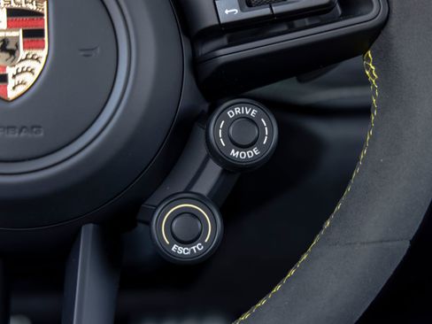 Used 2025 Porsche 911 GT3 RS image 42