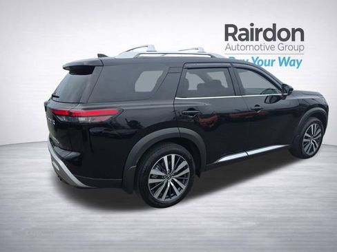 Used 2022 Nissan Pathfinder Platinum w/ Cargo Package AWD/4WD image 7