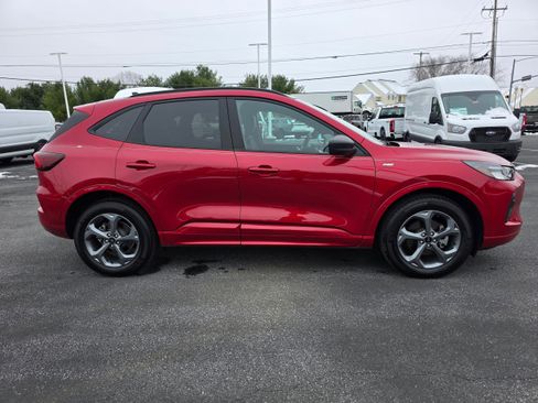Certified 2023 Ford Escape ST-Line w/ Tech Pack #1 image 6
