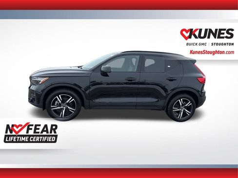 Used 2024 Volvo XC40 B5 Core AWD/4WD image 8