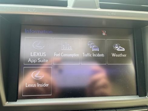Used 2017 Lexus GX 460 Premium w/ Premium Package AWD/4WD image 18