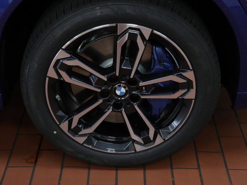 Used 2025 BMW X2 xDrive28i w/ Technology Package image 6