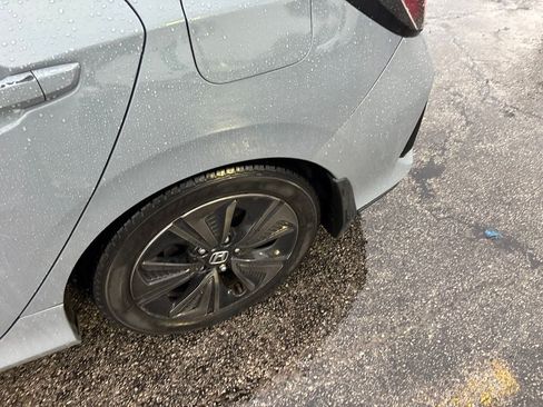Used 2019 Honda Civic EX image 11