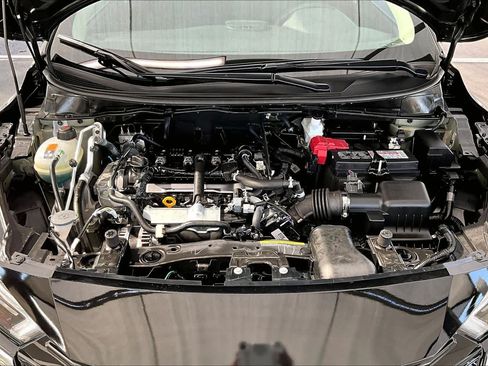 Used 2025 Nissan Versa SV w/ Trunk Package FWD image 32