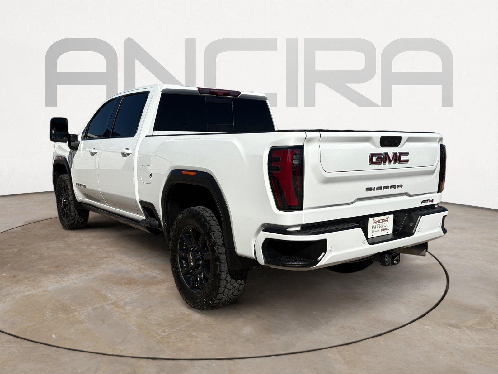 Used 2024 GMC Sierra 2500 AT4 w/ AT4 Premium Plus Package AWD/4WD image 8