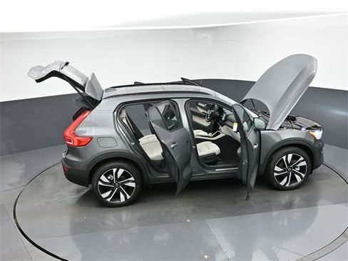 New 2026 Volvo XC40 B5 Ultra w/ Climate Package image 49