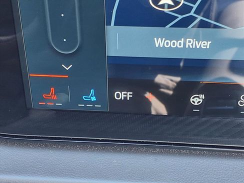 Used 2025 Ford Mustang Premium image 4