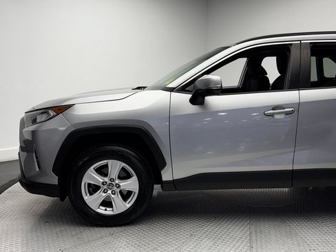 Used 2021 Toyota RAV4 XLE FWD image 5