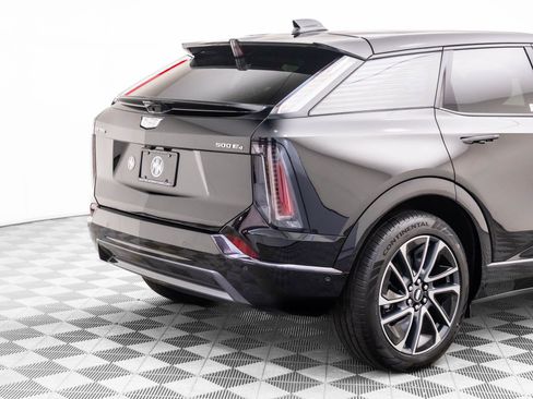 New 2026 Cadillac Optiq Sport 1 image 37