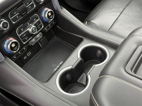 Used 2021 GMC Yukon SLT w/ SLT Luxury Plus Package image 27