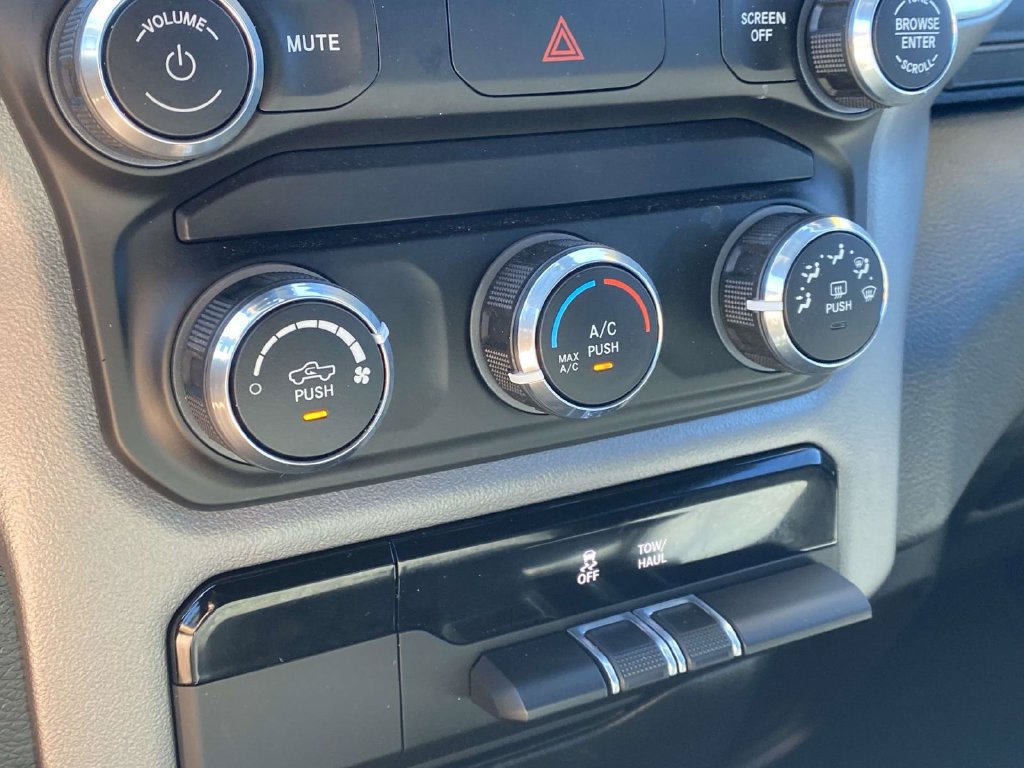 Certified 2022 RAM 1500 Big Horn AWD/4WD image 23