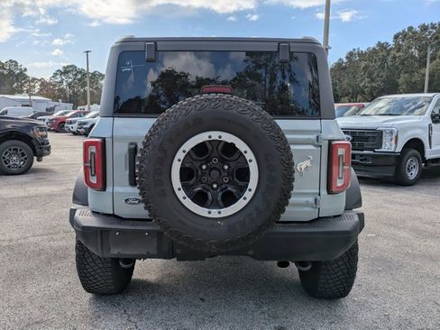 Used 2024 Ford Bronco Badlands image 6