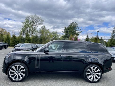 Used 2023 Land Rover Range Rover Long Wheelbase Autobiography image 8
