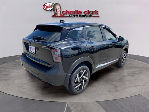 New 2026 Nissan Kicks SV image 6