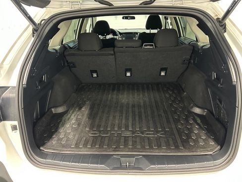 Used 2022 Subaru Outback Premium AWD/4WD image 11
